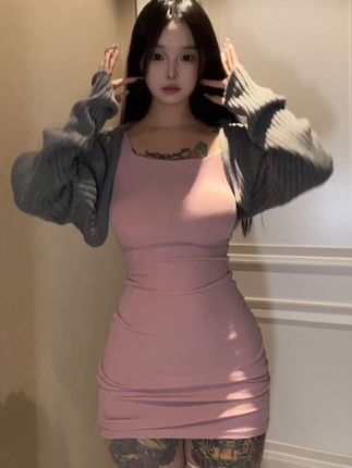 鲜花永远是平淡生活的温柔光,卡通百科老王感性分享与圈内生活