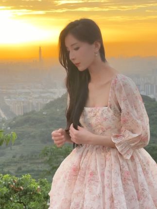 李嘉欣97抖音视频合集,最新热门短视频精选