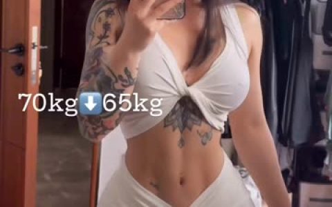 天使面孔魔鬼身材94年健身女神宋昱欣，“臀神”宋昱欣的称号是怎么来的？