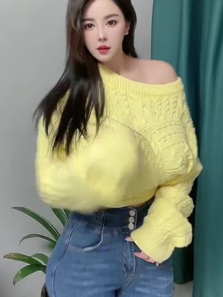 170CM的猪小七网络爆红的S型曲线，猪小七的绝美身材引发热议