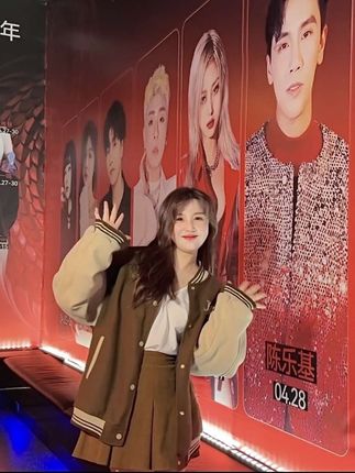 十万口草莓粥粥微信私人号大公开，UP主与粉丝互动新渠道