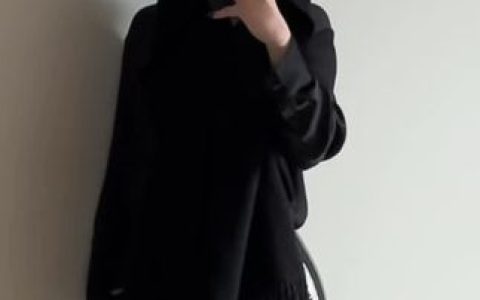 保守的妻子真实长相曝光与网红形象有何不同？微密圈照片对比