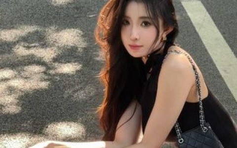 李嘉欣97微博粉丝数量破百万，健身女神的魅力何在？