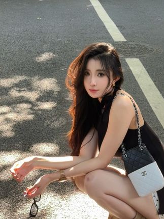 李嘉欣97微博粉丝数量破百万，健身女神的魅力何在？