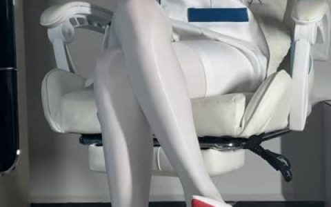 白龙猫女在哪看她的最新作品？如何找到白龙猫女的资源？