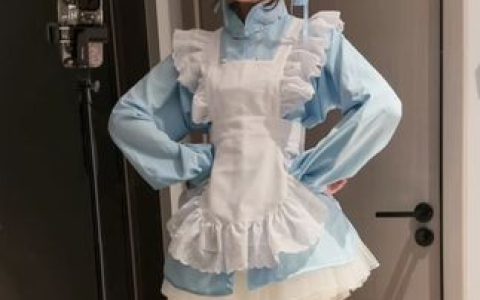 林扣弦微密圈吊带装扮解析，抖音清纯女神的魅力全公开