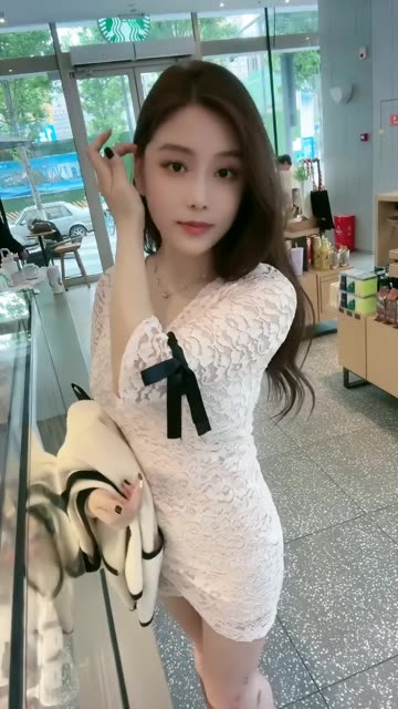 微密圈人气女神美了个滢的成长故事