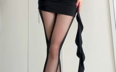 徐绾绾微密圈黑丝写真集，让粉丝大呼过瘾的经典作品