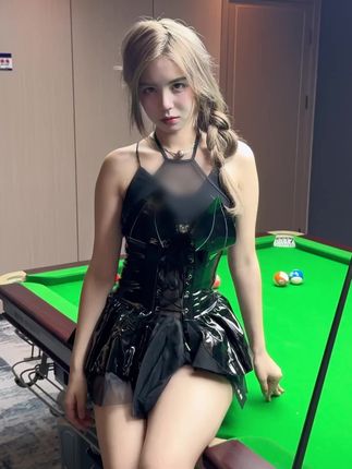 八酱极限1v3视频的网络热议,探索八酱极限1v3视频的流行原因