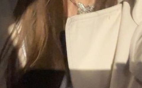 十万口草莓粥粥万元定制视频解析，定制内容到底有多值？