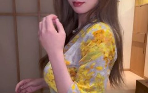 八酱的牙套作品迷人笑容背后的故事，八酱如何用牙套展现她的独特魅力