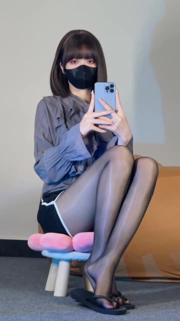 白龙猫女的蟒蛇丝袜作品合集值得下载吗?资源分享大揭秘