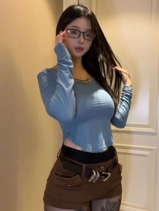 卡通百科老王的圈内绯闻大揭秘，粉丝们对她的评价如何？