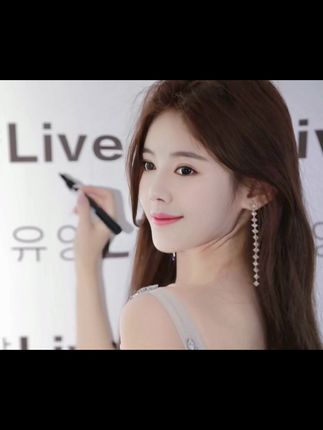 猪小七微密圈写真合集，猪小七的微密圈写真从女神到御姐