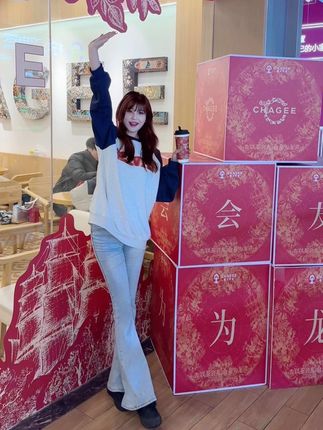 十万口草莓粥粥丨个人资料介绍与发展历程,网红之路的背后故事