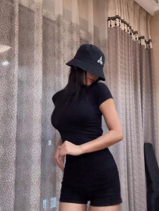 毒药洛幽幽改名背后的故事,网红名字变化趋势