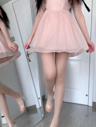 微密圈付费视图合集分享，林扣弦的吊带写真大公开