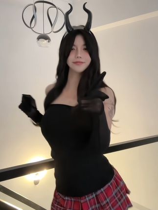 抖音百万粉博主鱼神的微密圈合集+无水印,尽情欣赏