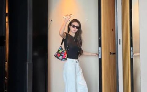 斗鱼网红洛幽幽私人订制，VIP专属直播内容曝光