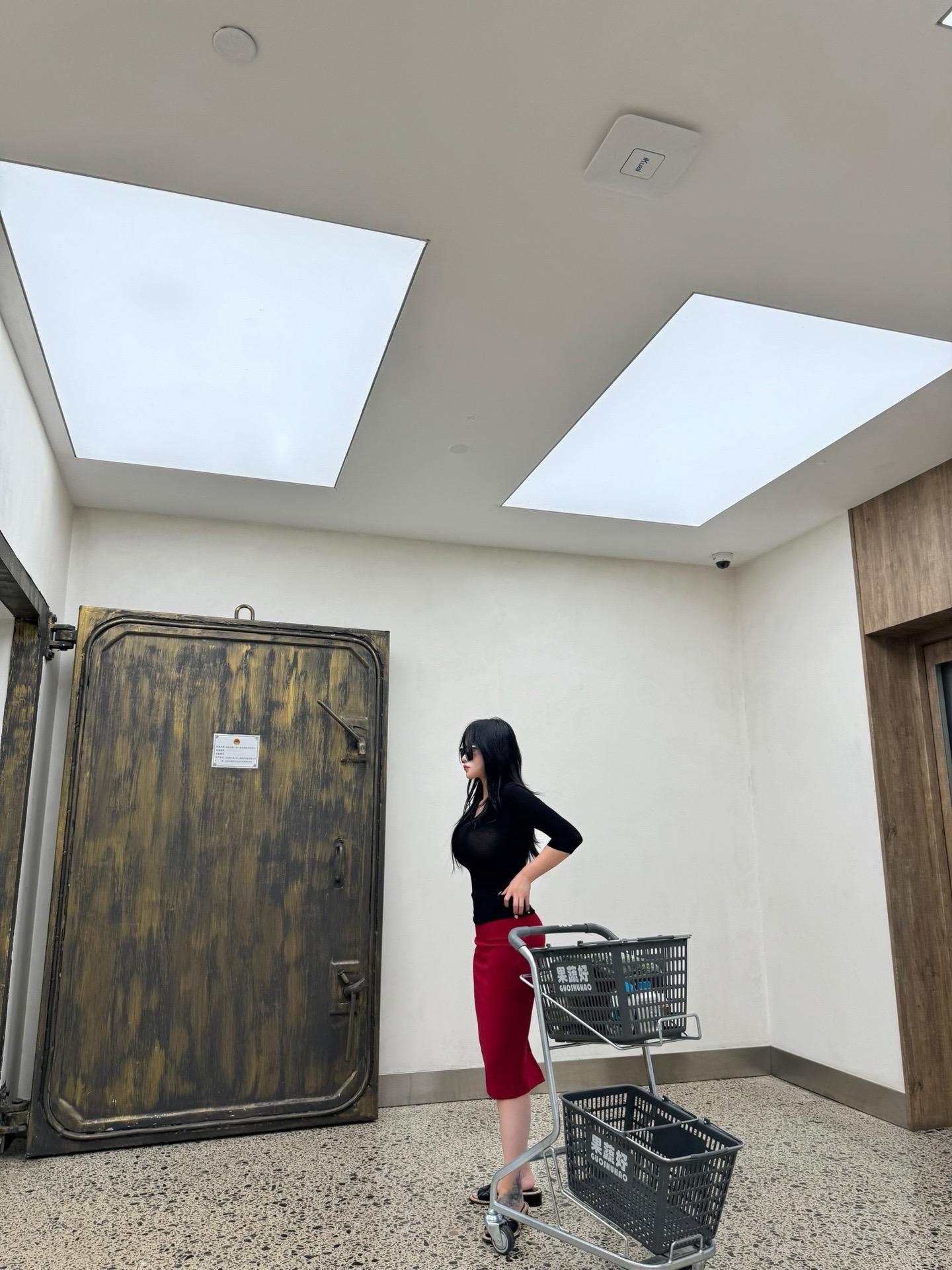 微密圈张鑫Amy蓝色写真极具韵味的独特魅力，免费下载链接让你不错过