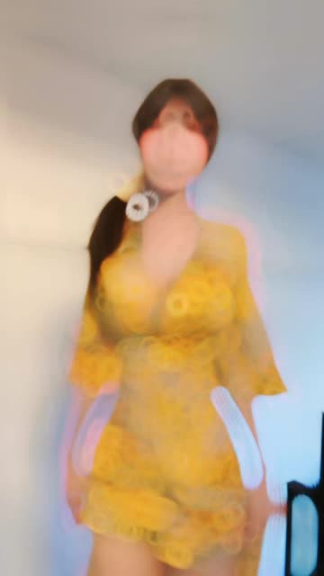 乔妹微密圈资源下载,给乔买裙子的最新作品赏析