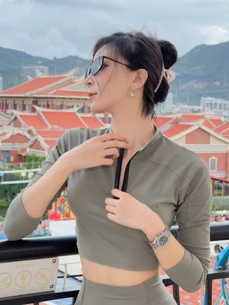 李嘉欣97微密圈付费作品合集，深入了解她的私密世界