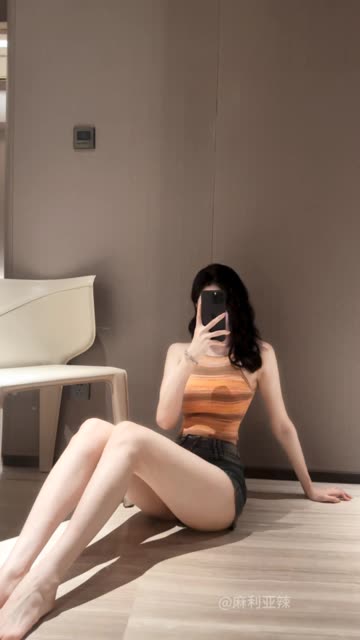 抖音麻利亚辣早期视频好看吗?麻利亚辣的视频风格分析与回顾