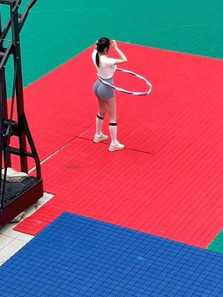 猪小七微博删了的照片,猪小七删掉的照片为何引发热议?