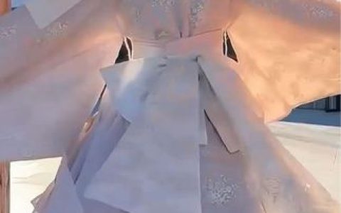 170CM的猪小七网络爆红的S型曲线，猪小七的绝美身材引发热议