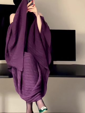 保守的妻子真实长相曝光与网红形象有何不同?微密圈照片对比