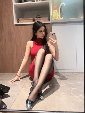 艾拉·Isla健身美照合集,微密圈上围饱满吸引粉丝关注