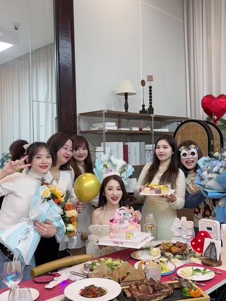 B站十万口草莓粥粥照片合集流出,百万粉丝UP主的美照一次看够