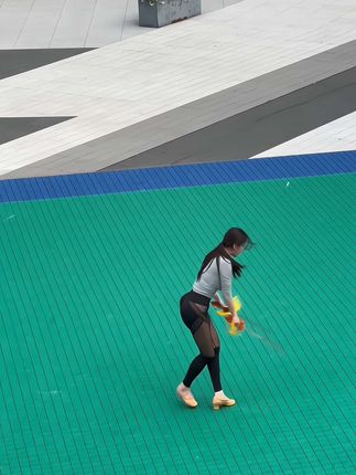 猪小七红色战衣事件视频解密!猪小七微密圈图片背后的故事