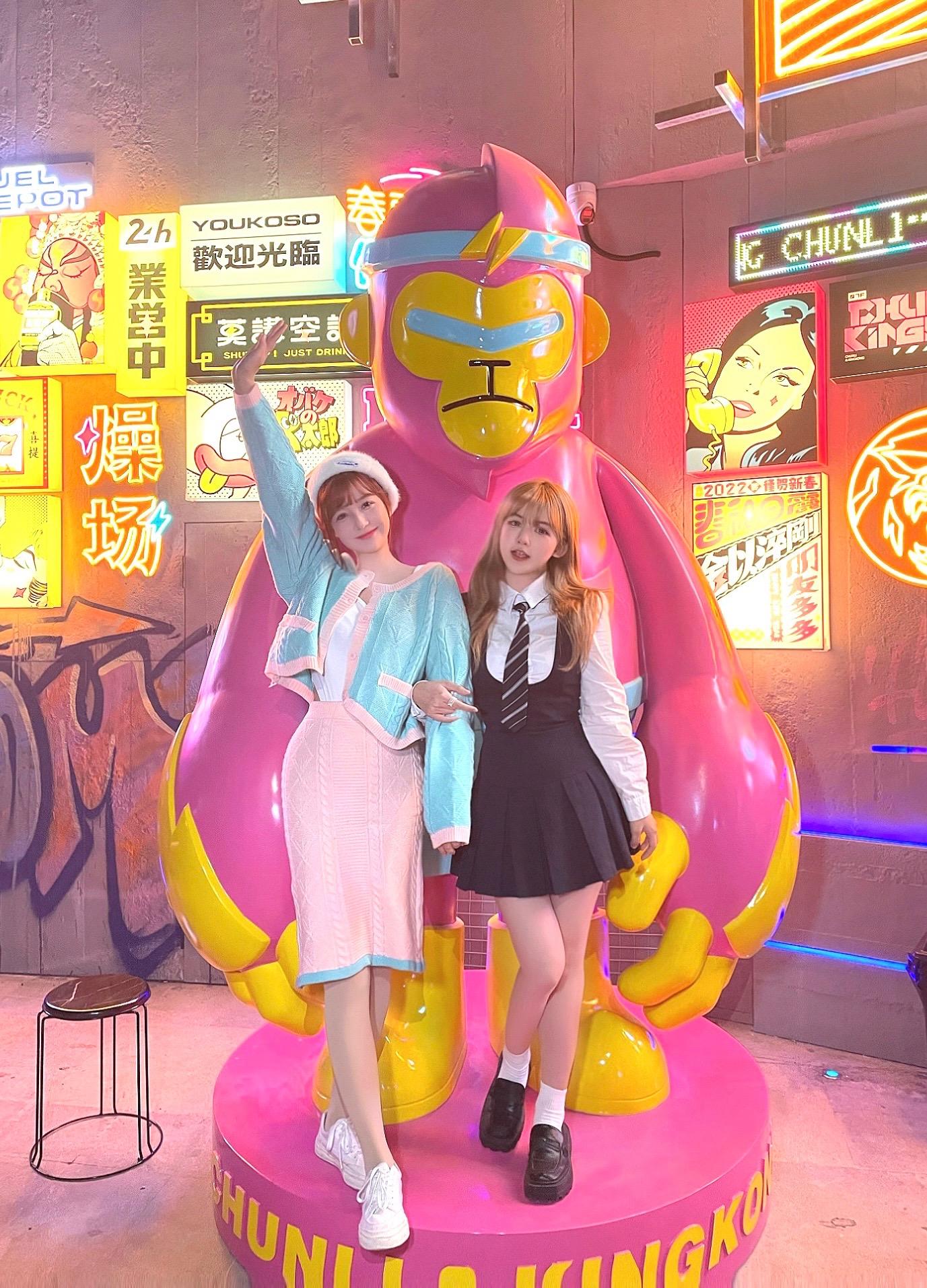 十万口草莓粥粥全部图片作品全览,从摄影到视频的完美诠释