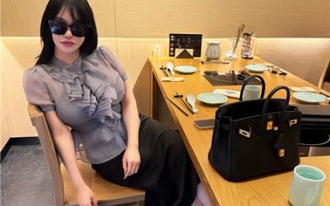 张鑫Amy的成名之路她是如何成为百万网红的？微密圈背后的故事