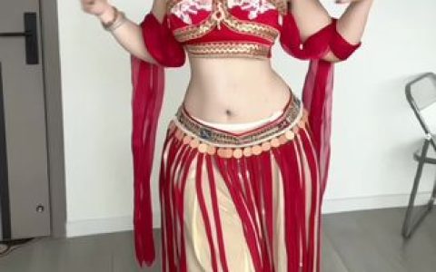 娇妻肉巴微密圈资源展示，肉感女神的自信与性感风采