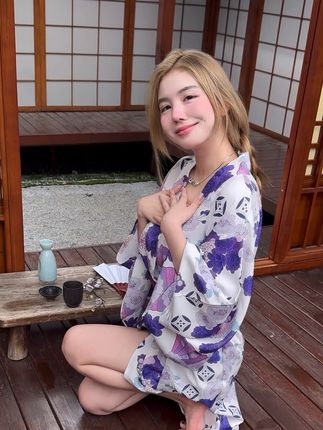 快手女神八酱引领时尚潮流的秘密,揭秘八酱如何在时尚圈内崭露头角