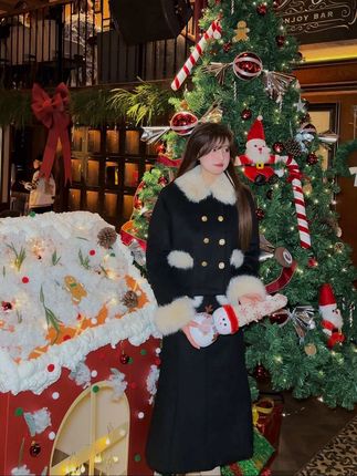 十万口草莓粥粥COS写真合集欣赏,丰富作品展现她的多面魅力