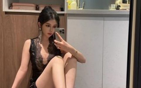 艾拉·Isla微密圈经典三人行写真，独特视角震撼上线