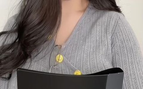 猪小七微密圈作品揭秘她为何如此受欢迎，猪小七的魅力所在