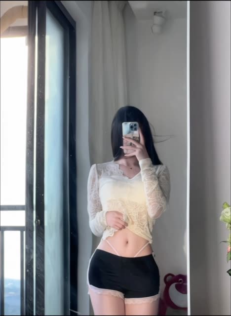 保守的妻子早期照片大曝光她的蜕变之路,微密圈资源回顾