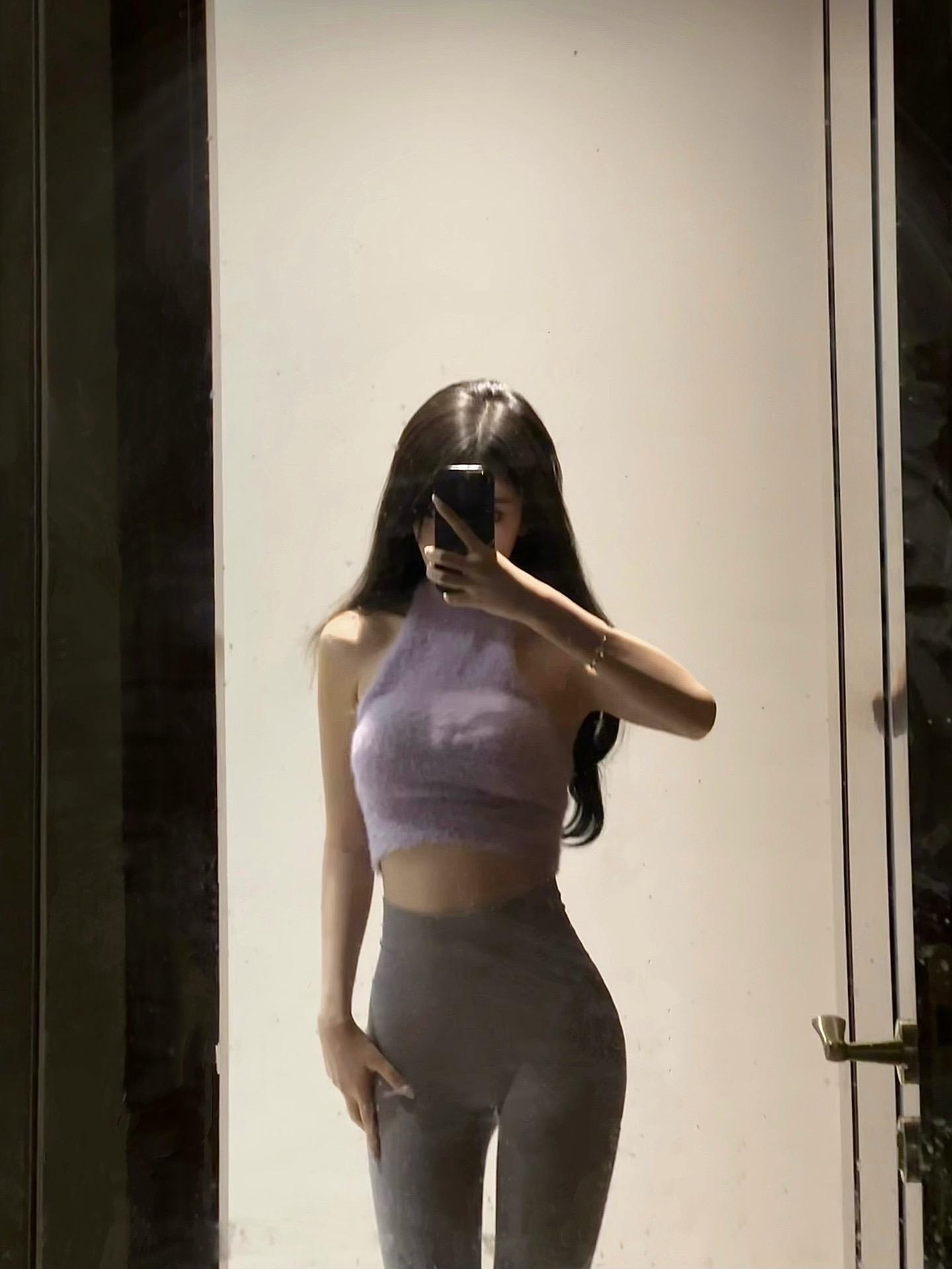 艾拉·islaCOS系列作品，微密圈里最甜的笑容与最美身材