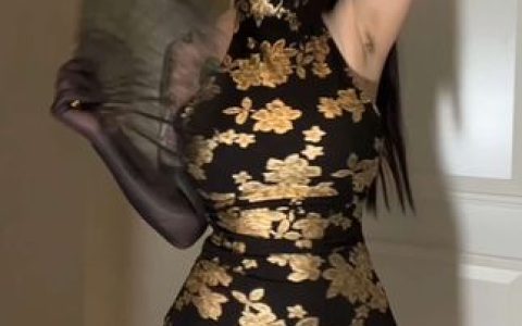 微密圈风暴：卡通百科老王28万粉丝的背后，神秘纹身引发话题