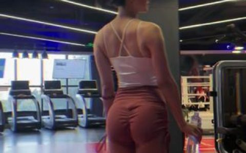 微密圈嘉宾宝儿茹，她是如何吸引百万粉丝的？