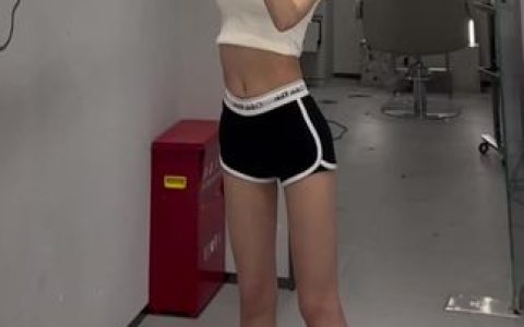 黎允熙微密圈女仆装可爱至极，她的微密圈付费作品合集