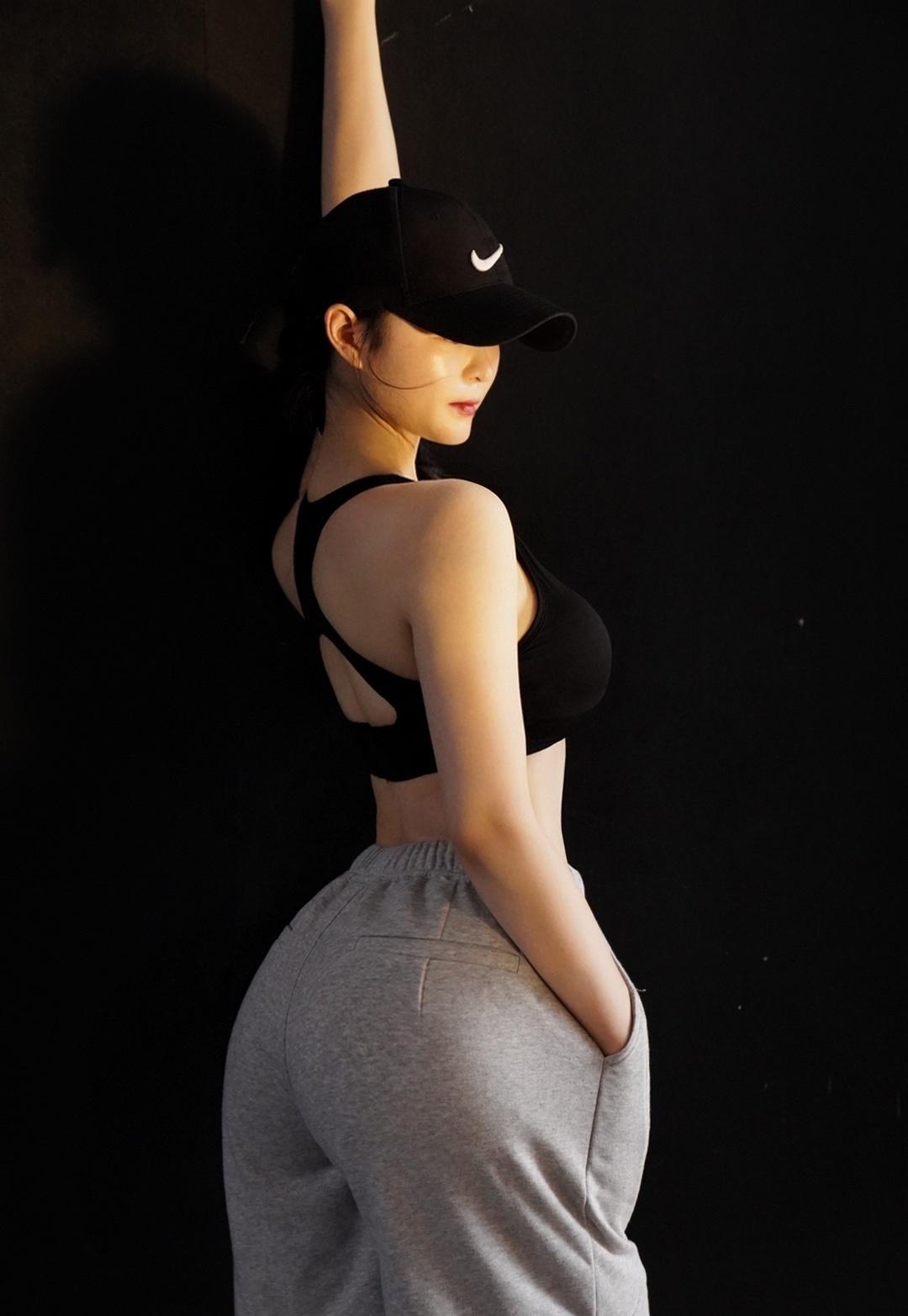 左公子666史上最细内衣作品鉴赏,微密圈私密照抢先看