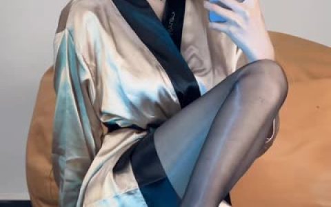 [微密圈]白龙猫女蟒蛇丝袜作品详细介绍，为什么大家都爱看白龙猫女的丝袜秀？