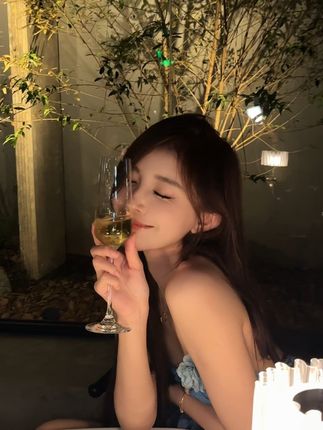 李嘉欣97抖音视频合集,健身与时尚结合的完美演绎