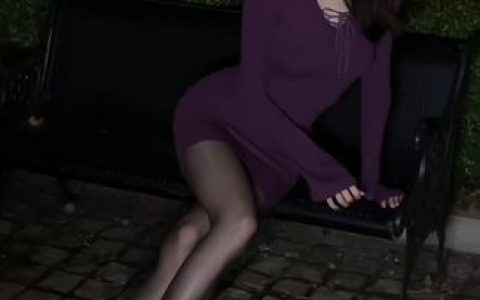 抖音红人美了个滢微密圈作品！风情与魅力并存