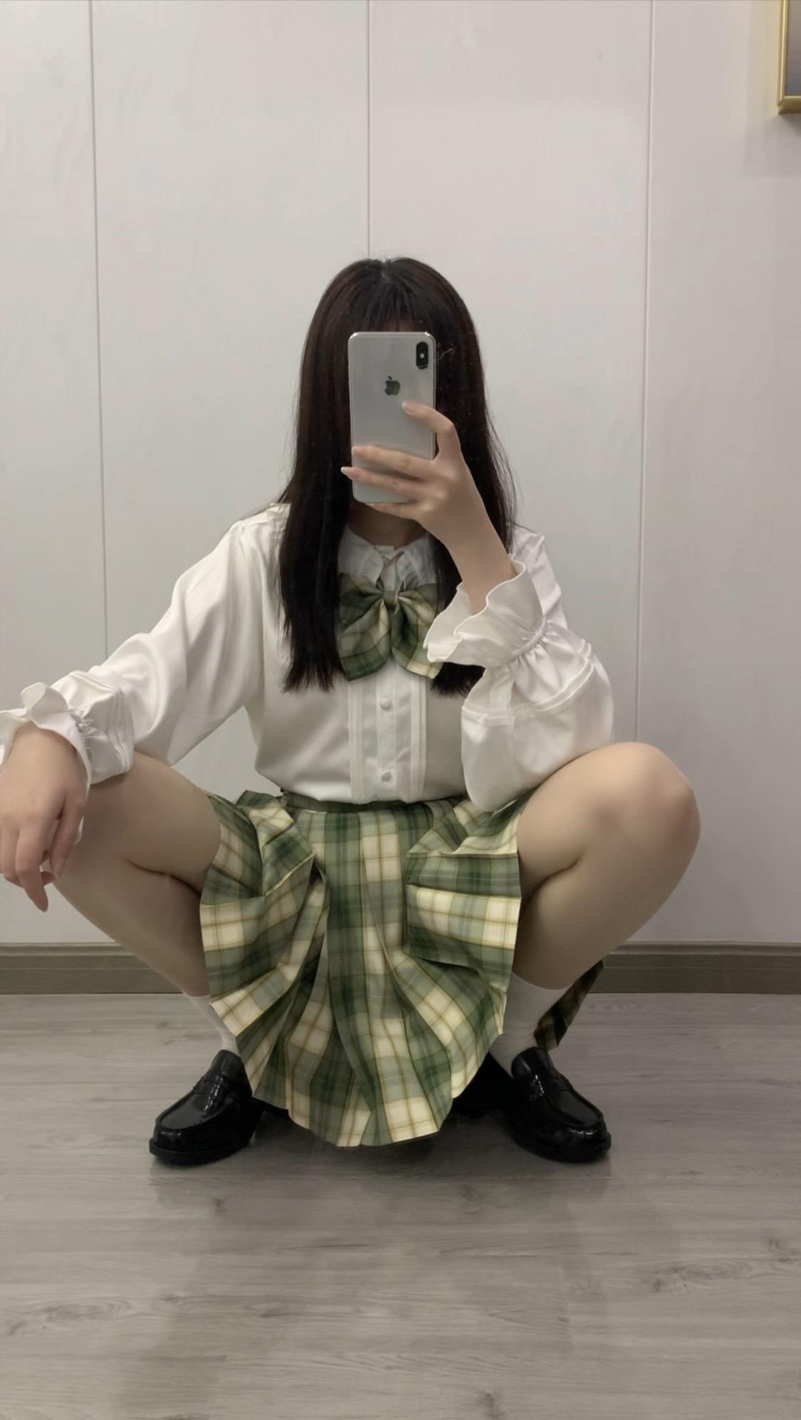 林扣弦微密圈吊带装扮解析,抖音清纯女神的魅力全公开